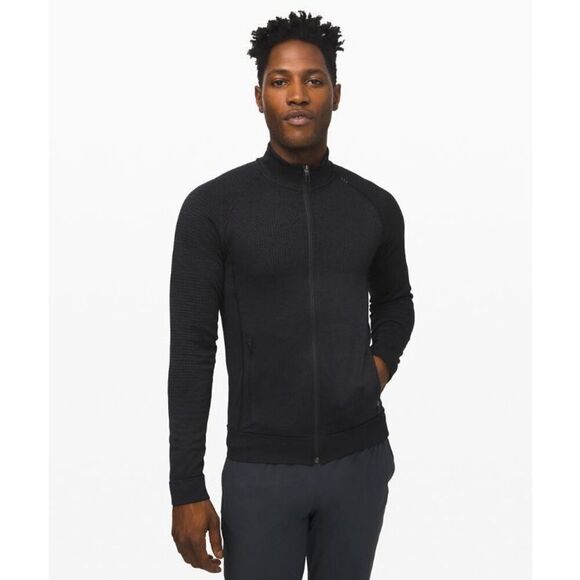 Lululemon Men’s Engineered Warmth Jacket size L Black Full Zip Merino Wool - Picture 1 of 10